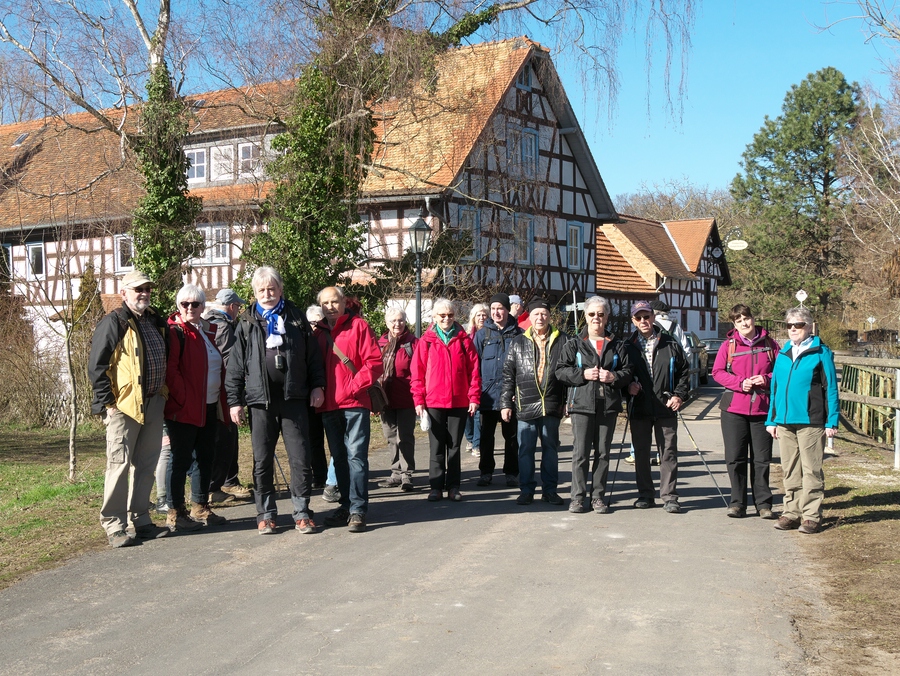 Wandergruppe 2 an der Langfeldsmühle