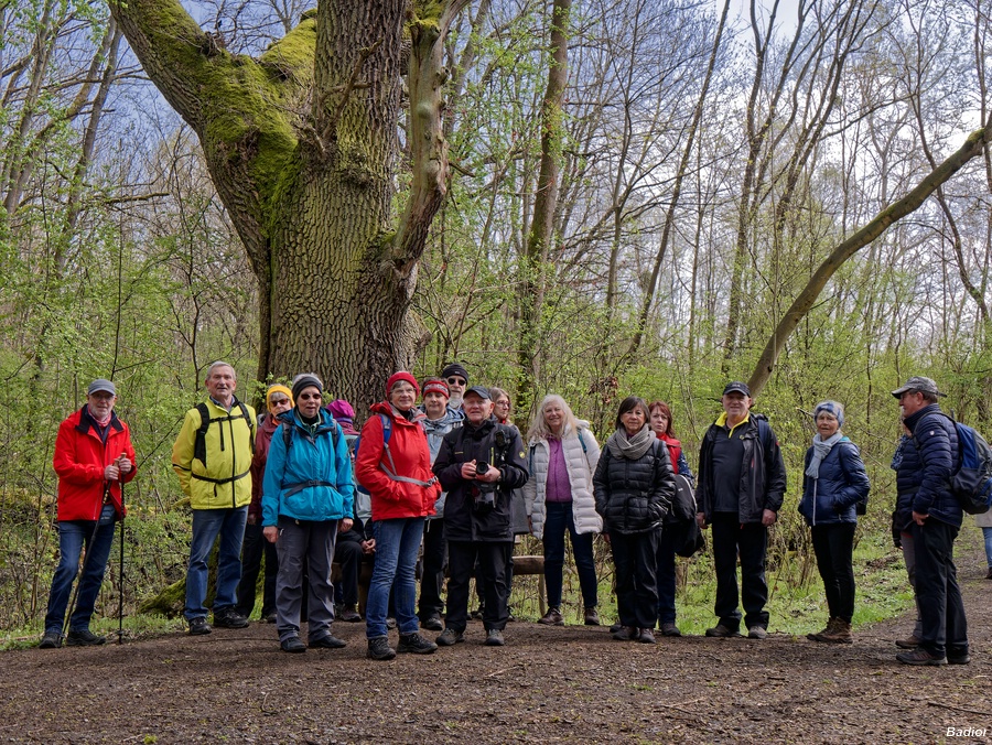 10km Gruppe am Buntstifthaus in Steinbach