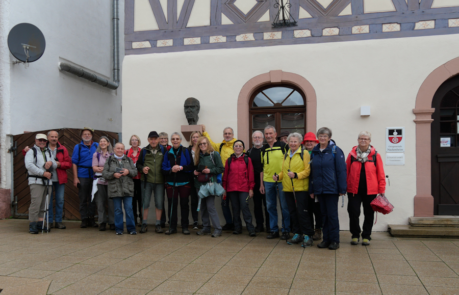 16-km Wandergruppe am Bullauer Bild