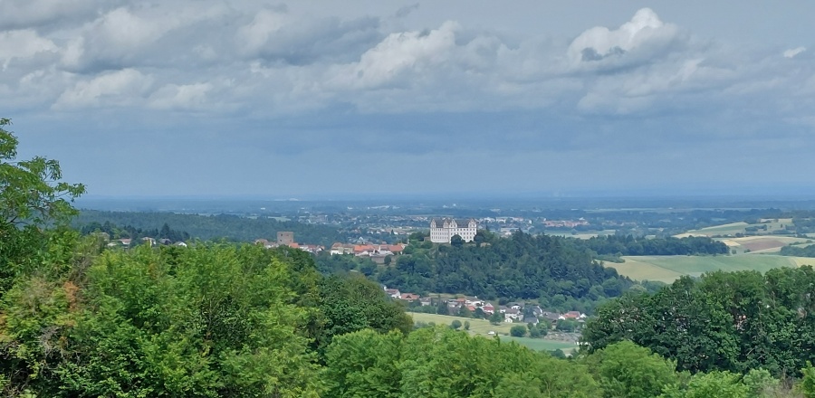Blick-auf-Schloss-Lichtenberg