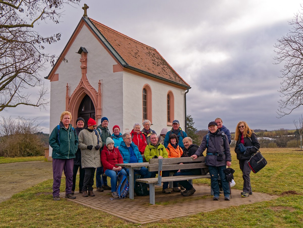 Mittel-u-Langstreckler-an-Anna-Kapelle